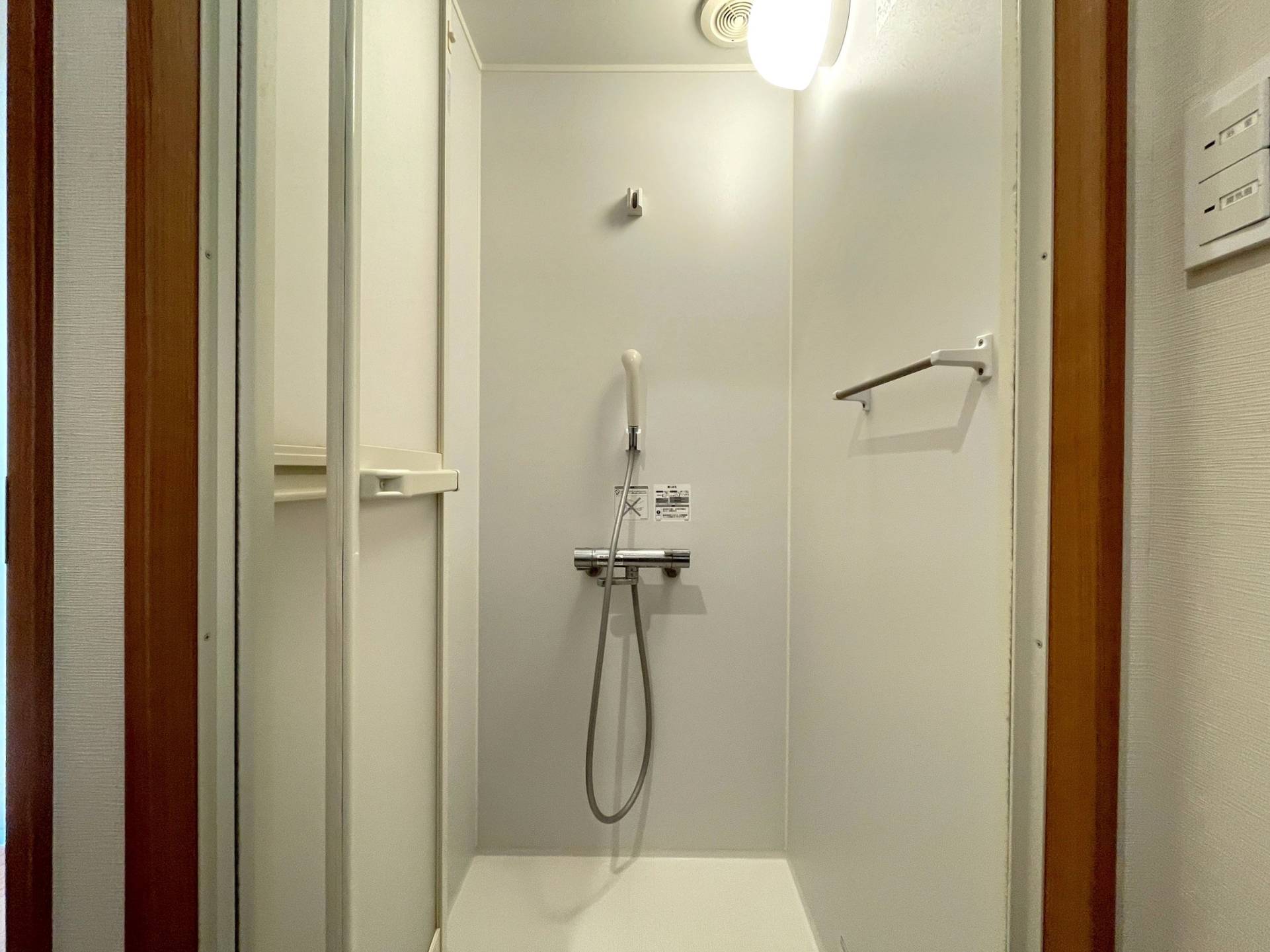 シャワー室